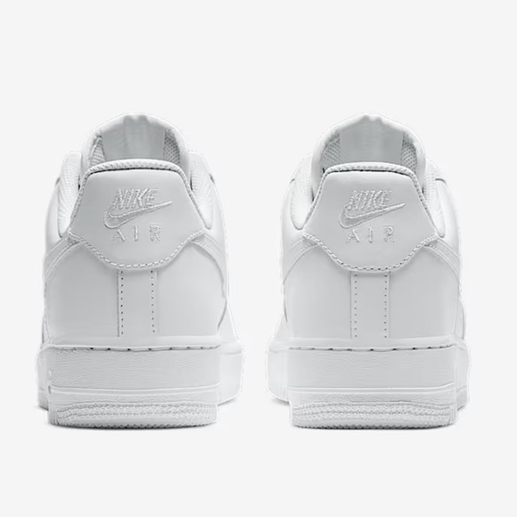 NWOT NIKE Air Force 1 '07 Sneakers- White W9.5/M8 - Picture 4 of 16